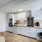 Διαμέρισμα F2 Avec Terrasse, Proche Thermes, Animaux Acceptes, Wifi, Parking - Fr-1-451-25 *
