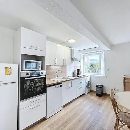 F2 Avec Terrasse, Proche Thermes, Animaux Acceptes, Wifi, Parking - Fr-1-451-25 Daire