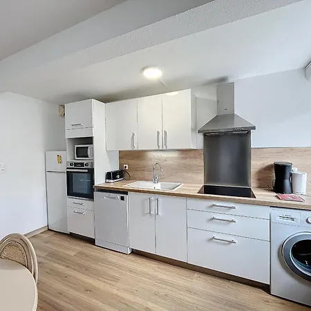 Daire F2 Avec Terrasse, Proche Thermes, Animaux Acceptes, Wifi, Parking - Fr-1-451-25 *