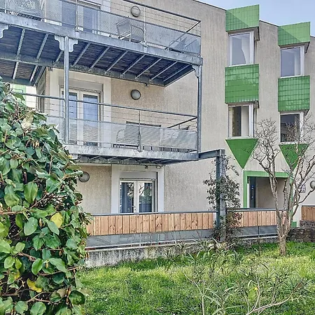 F2 Avec Terrasse, Proche Thermes, Animaux Acceptes, Wifi, Parking - Fr-1-451-25