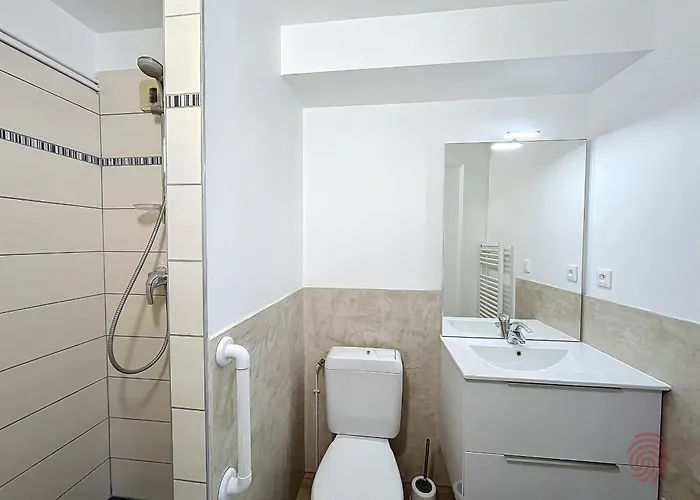 F2 Avec Terrasse, Proche Thermes, Animaux Acceptes, Wifi, Parking - Fr-1-451-25 * Lamalou-les-Bains