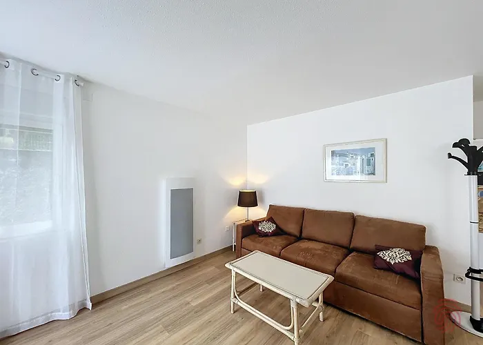 F2 Avec Terrasse, Proche Thermes, Animaux Acceptes, Wifi, Parking - Fr-1-451-25 Διαμέρισμα