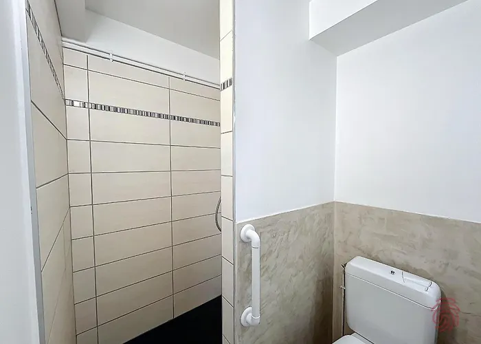 Διαμέρισμα F2 Avec Terrasse, Proche Thermes, Animaux Acceptes, Wifi, Parking - Fr-1-451-25 *