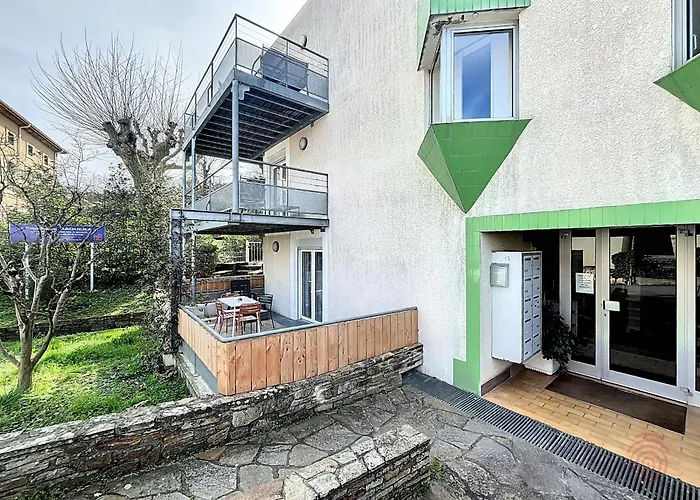 F2 Avec Terrasse, Proche Thermes, Animaux Acceptes, Wifi, Parking - Fr-1-451-25
